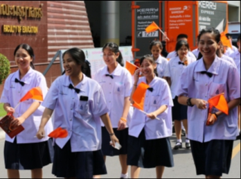 ตัวแทนนักเรียนเข้าร่วมกิจกรรมรณรงค์ยุติความรุนแรงต่อสตรี